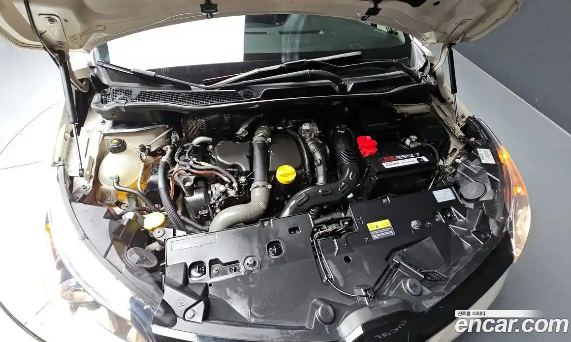 Renault QM3 2014 1.5 гидро в Москве № 1761519, фото 6