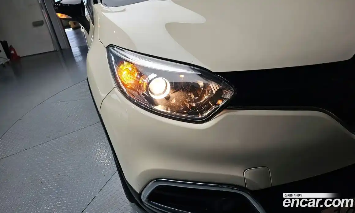 Renault QM3 2014 1.5 гидро в Москве № 1761519, фото 8