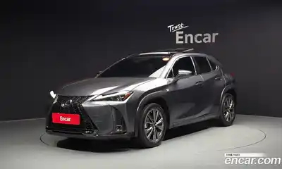 Lexus UX, 2023
