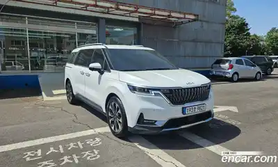 Kia Canival 2023 2.2 гидро в Москве № 1831740, миниатюра 3