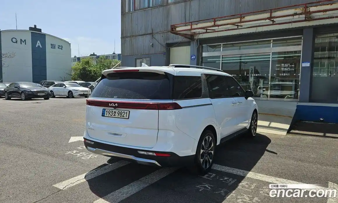 Kia Canival 2023 2.2 гидро в Москве № 1831740, фото 4