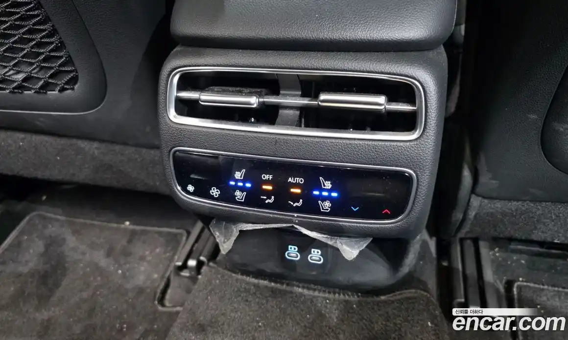 Genesis GV70 2024 2.5 гидро в Москве № 1832192, фото 19