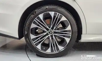 Mercedes-Benz E-Class 2025 2.0 гидро в Москве № 1832277, миниатюра 5