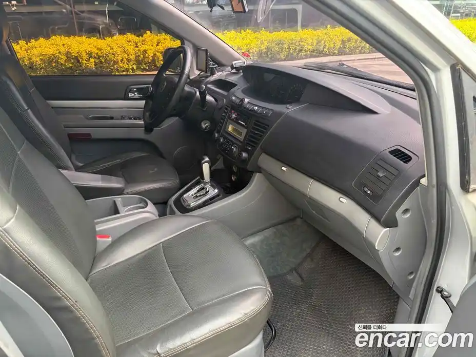 SsangYong Rodius 2010 2.7 гидро в Москве № 1833182, фото 12