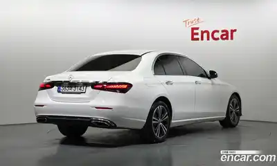 Mercedes-Benz E-Class 2021 2.0 гидро в Москве № 1835867, миниатюра 2