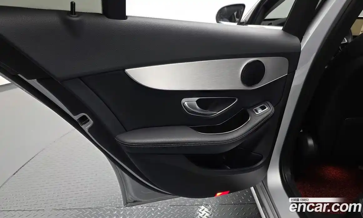 Mercedes-Benz C-Class 2018 2.0 гидро в Москве № 1836150, фото 15