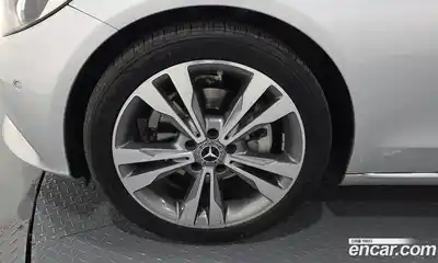 Mercedes-Benz C-Class 2018 2.0 гидро в Москве № 1836150, миниатюра 5