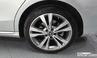 Mercedes-Benz C-Class 2018 2.0 гидро в Москве № 1836150, миниатюра 7