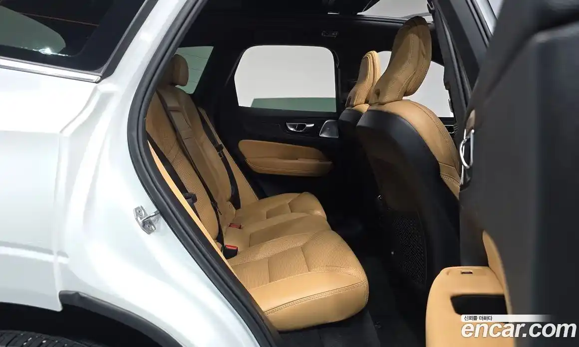 Volvo XC60 2019 2.0 гидро в Москве № 1836845, фото 17