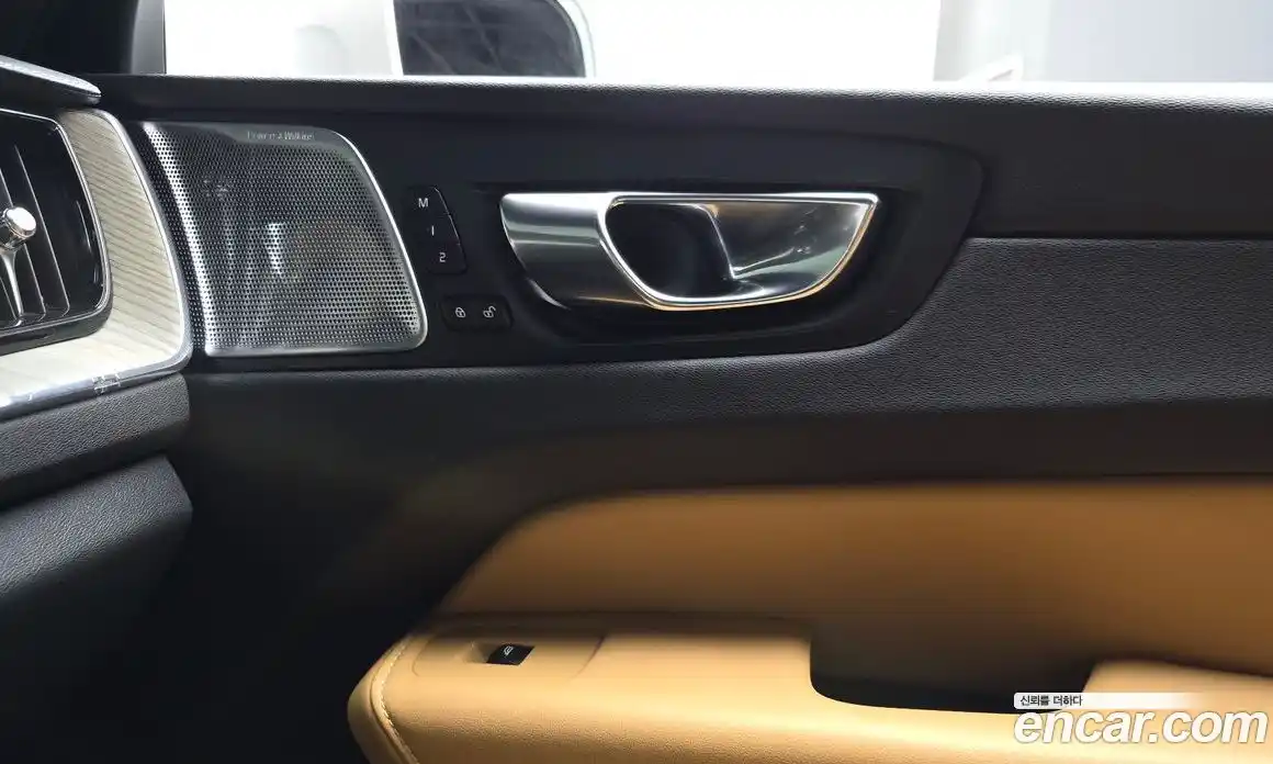 Volvo XC60 2019 2.0 гидро в Москве № 1836845, фото 24