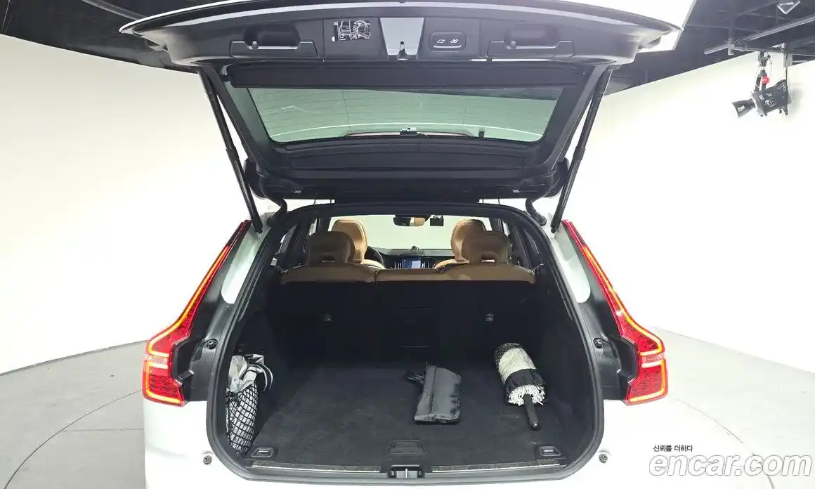 Volvo XC60 2019 2.0 гидро в Москве № 1836845, фото 32