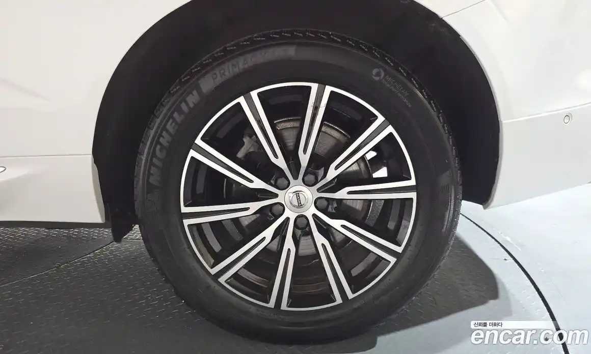 Volvo XC60 2019 2.0 гидро в Москве № 1836845, фото 6