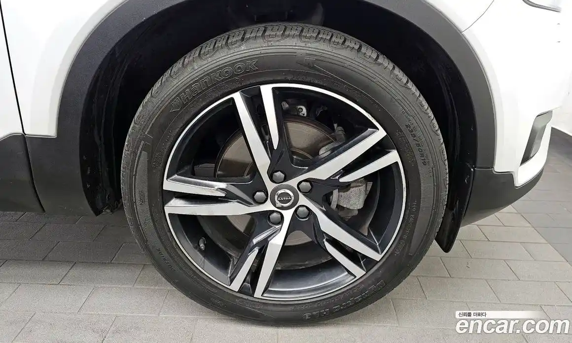 Volvo XC40 2020 2.0 гидро в Москве № 1836856, фото 7