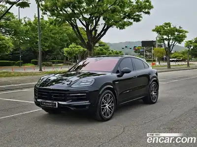 Porsche Cayenne, 2025