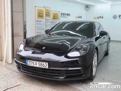 Porsche Panamera, 2019