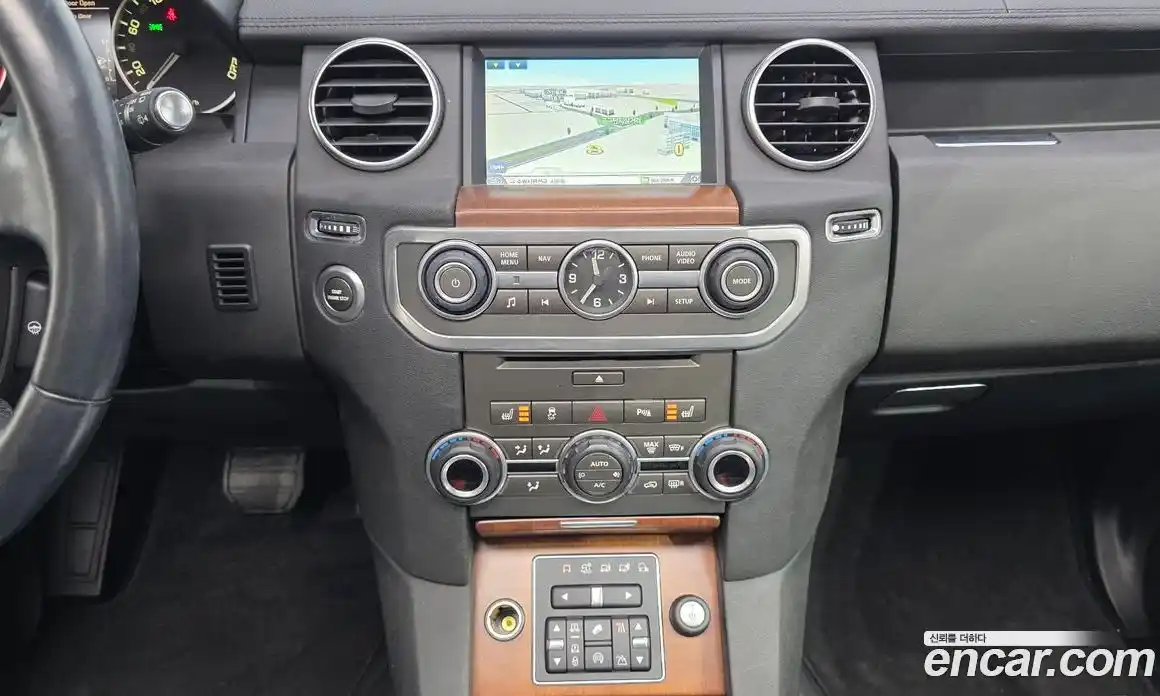 Land Rover Discovery 2016 3.0 гидро в Москве № 1837325, фото 14