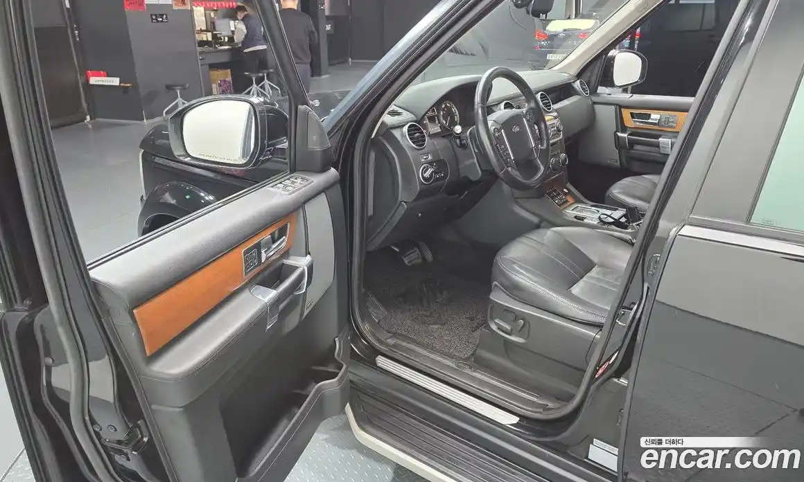 Land Rover Discovery 2015 3.0 гидро в Москве № 1837402, фото 10