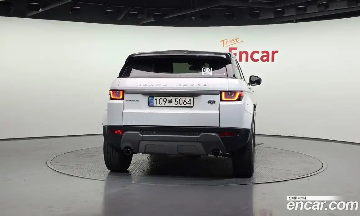 Land Rover Range-Rover Evoque 2016 2.0 гидро в Москве № 1837431, фото 4