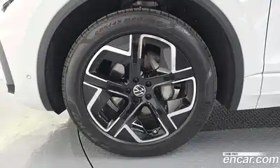 Volkswagen Touareg 2024 3.0 гидро в Москве № 1838018, миниатюра 5