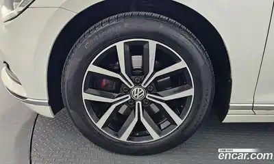 Volkswagen Passat 2018 2.0 гидро в Москве № 1838163, миниатюра 5