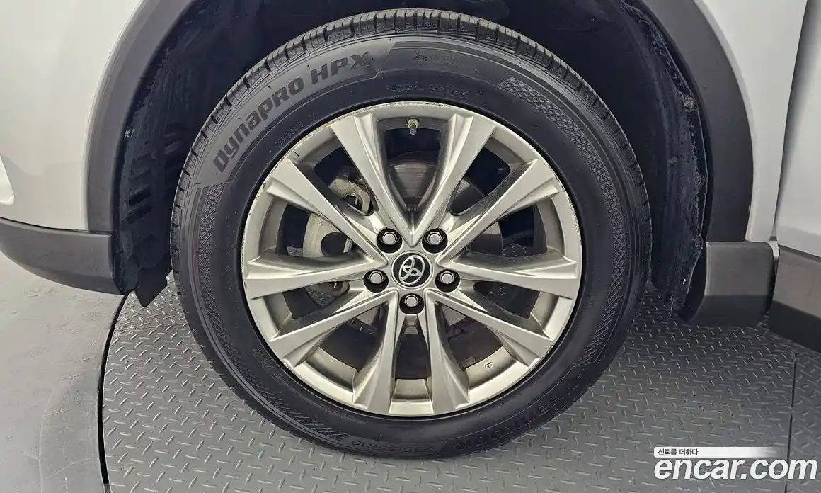 Toyota RAV4 2015 2.5 гидро в Москве № 1838519, фото 5