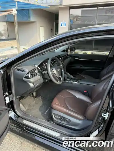 Toyota Camry 2019 2.5 гидро в Москве № 1838564, миниатюра 8