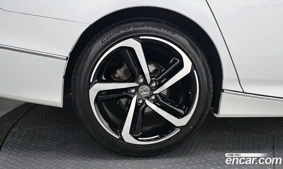 Honda Accord 2019 2.0 гидро в Москве № 1838599, фото 5