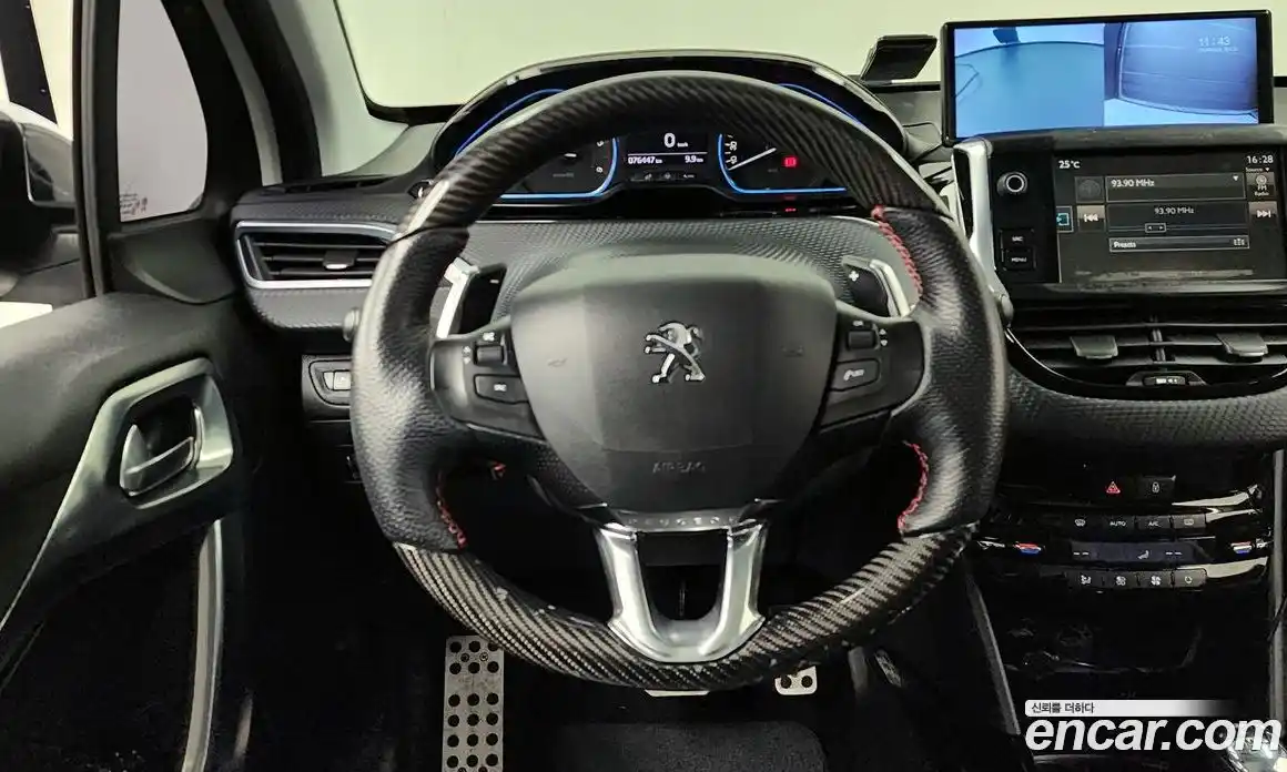 Peugeot 2008 2015 1.6 гидро в Москве, фото 13