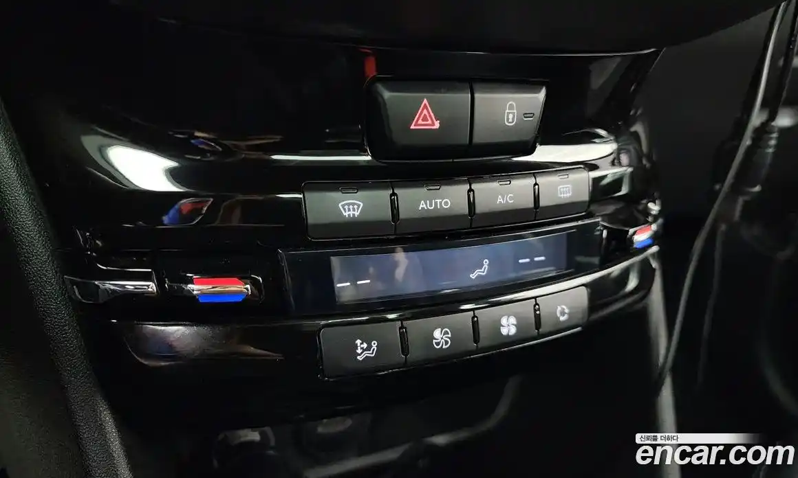 Peugeot 2008 2015 1.6 гидро в Москве, фото 19
