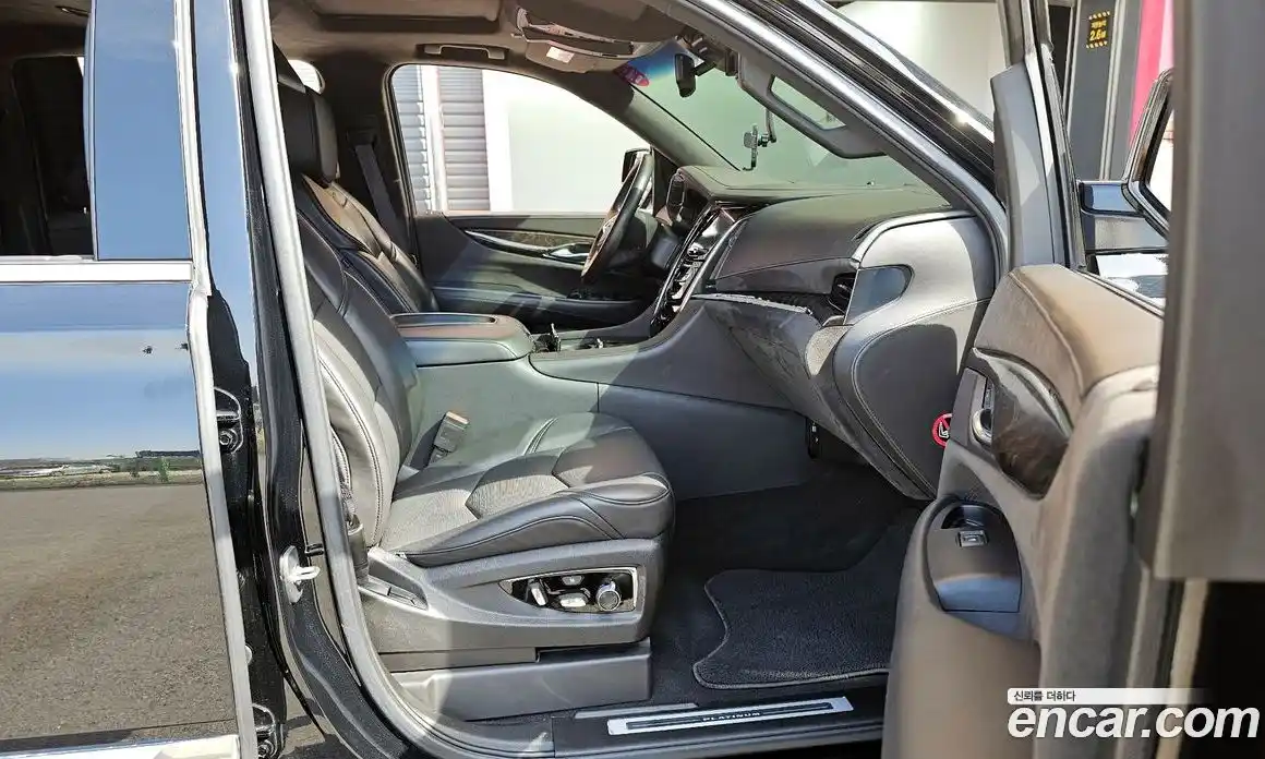 Cadillac Escalade 2016 6.2 гидро в Москве № 1842305, фото 11