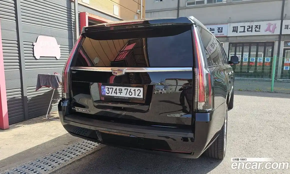Cadillac Escalade 2016 6.2 гидро в Москве № 1842305, фото 4