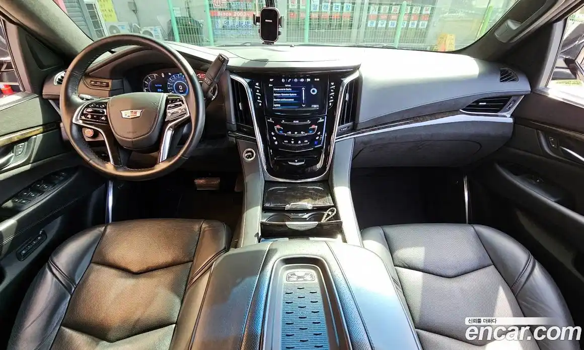 Cadillac Escalade 2016 6.2 гидро в Москве № 1842305, фото 7