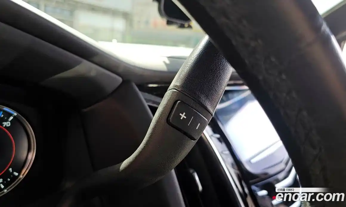 Cadillac Escalade 2016 6.2 гидро в Москве № 1842305, фото 9