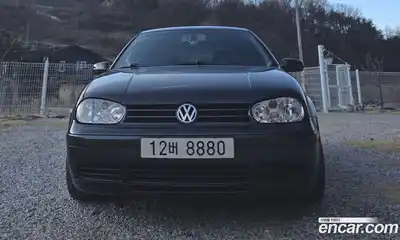 Volkswagen Golf, 2002