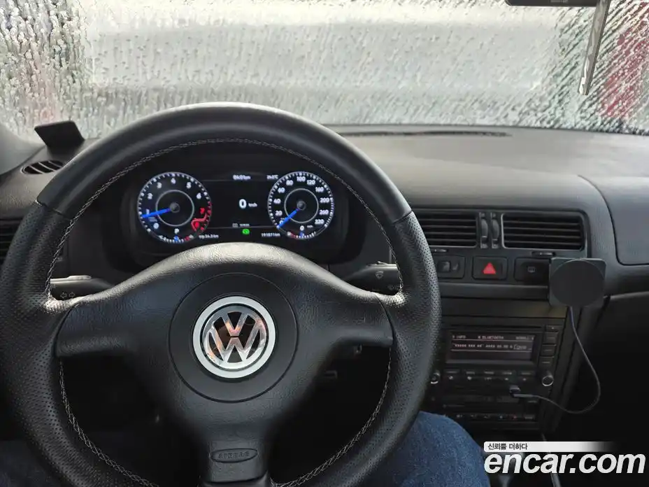 Volkswagen Golf 2002 2.0 гидро в Москве № 199336, фото 5