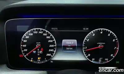 Mercedes-Benz E-Class 2018 2.0 гидро в Москве, миниатюра 11