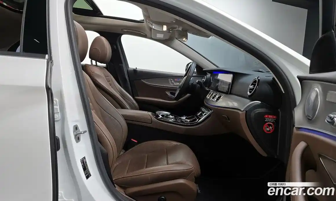 Mercedes-Benz E-Class 2018 2.0 гидро в Москве, фото 16