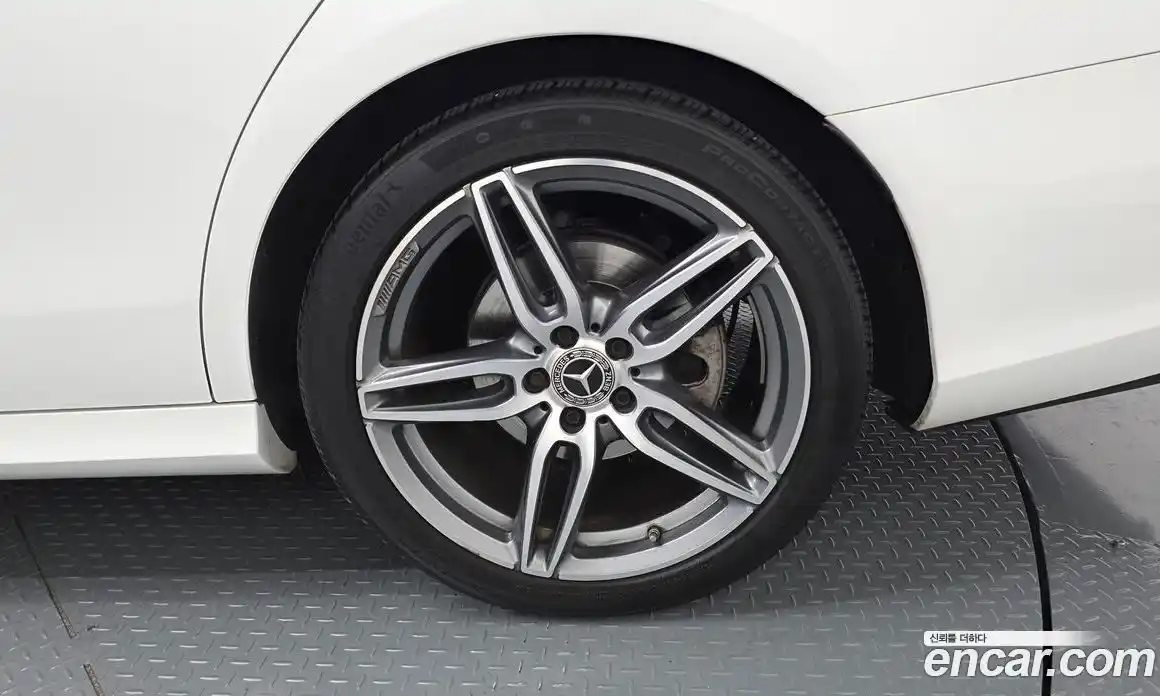 Mercedes-Benz E-Class 2018 2.0 гидро в Москве, фото 7