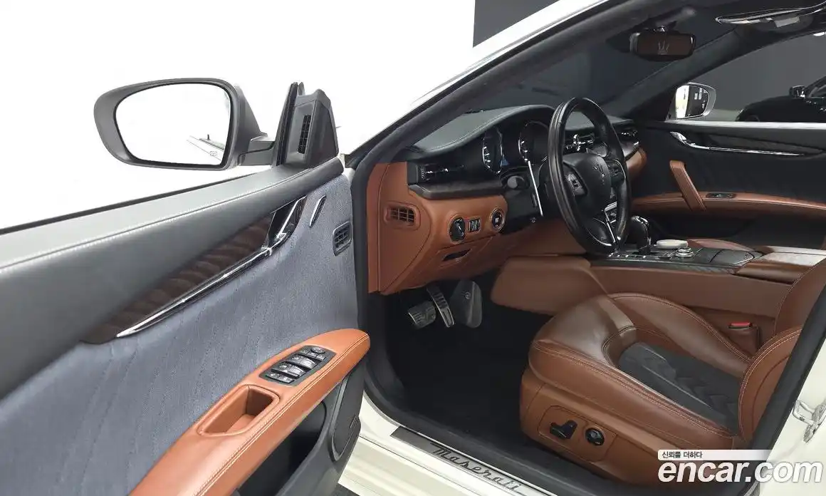 Maserati Quattroporte 2018 3.0 гидро, фото 17