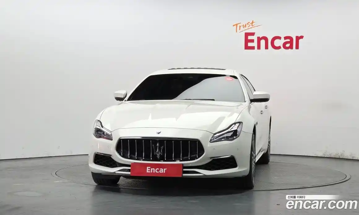 Maserati Quattroporte 2018 3.0 гидро, фото 3