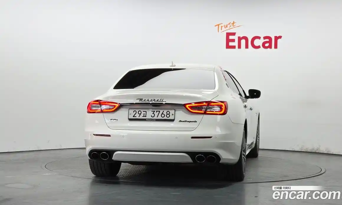 Maserati Quattroporte 2018 3.0 гидро, фото 4