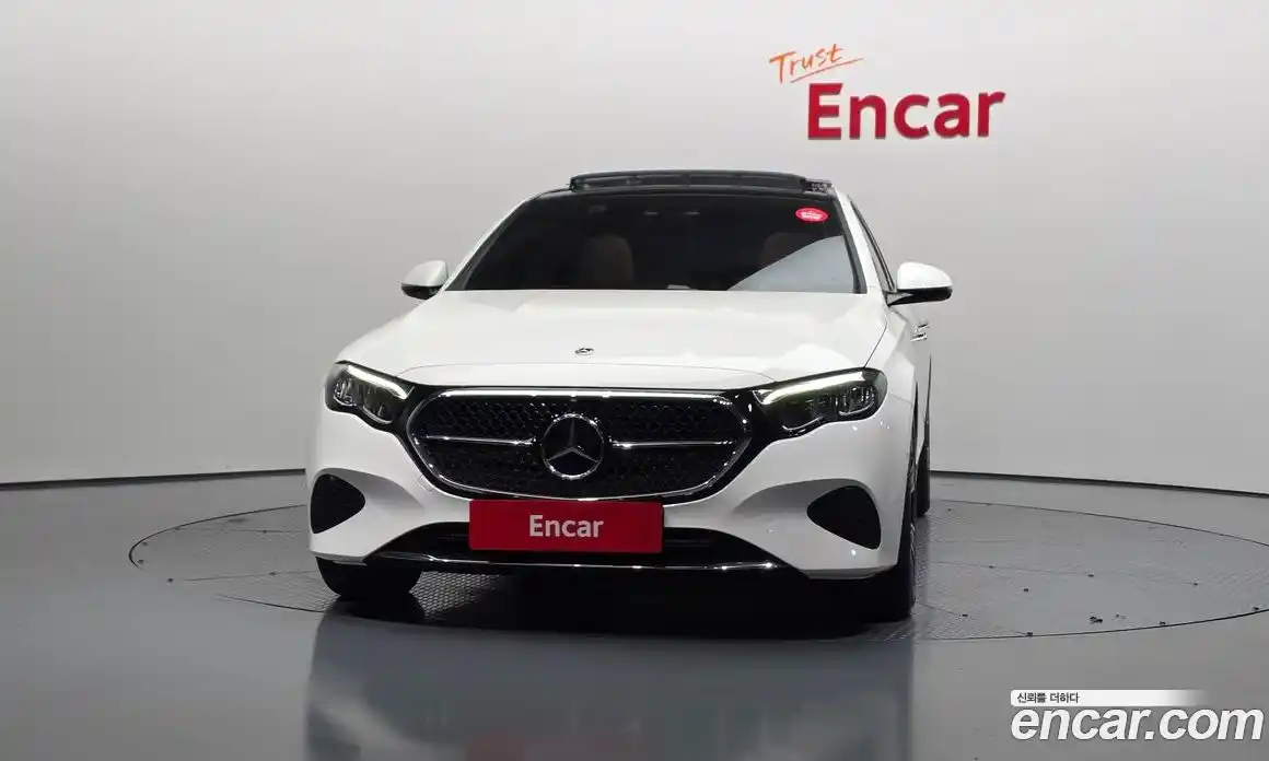Mercedes-Benz E-Class 2024 2.0 гидро в Москве, фото 3