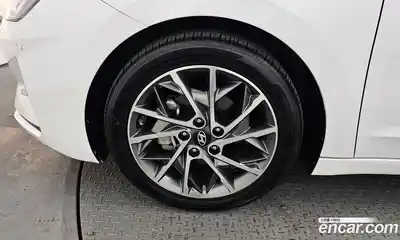 Hyundai Avante 2019 1.6 гидро в Москве № 130454, миниатюра 5