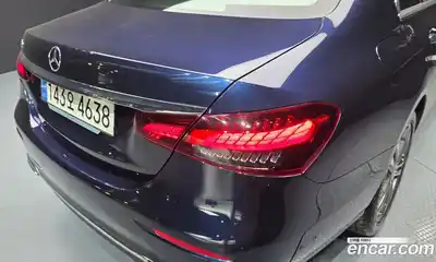 Mercedes-Benz E-Class 2023 2.0 гидро в Москве № 1321898, миниатюра 9