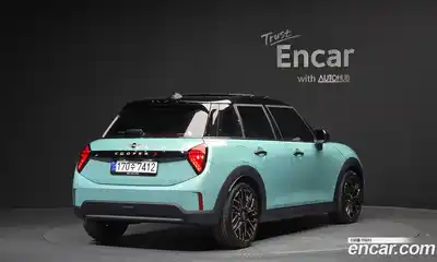 Mini Cooper 2025 2.0 гидро в Москве № 1322927, миниатюра 2