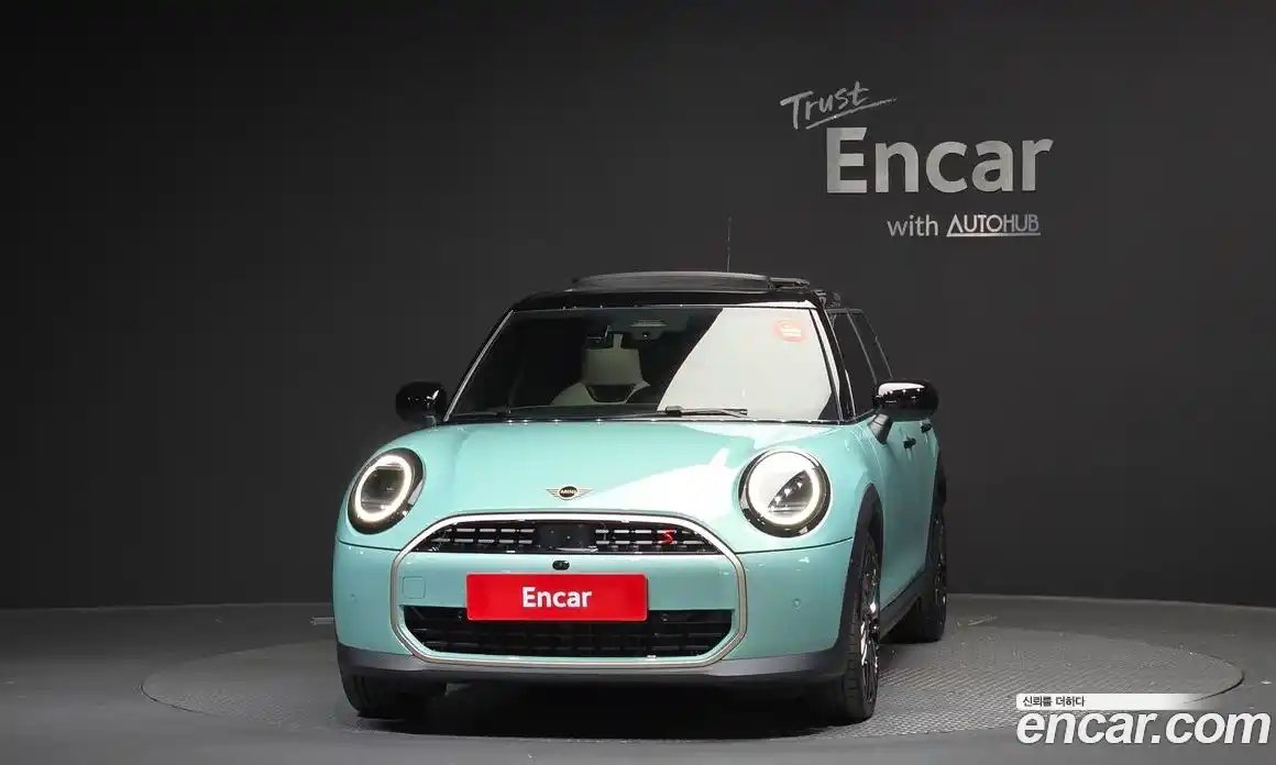 Mini Cooper 2025 2.0 гидро в Москве № 1322927, фото 3