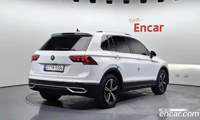Volkswagen Tiguan 2021 2.0 гидро в Москве № 1323386, миниатюра 2