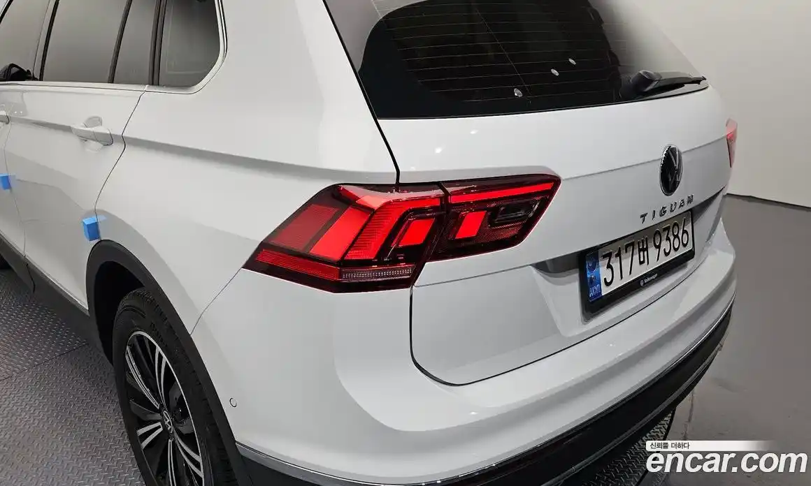 Volkswagen Tiguan 2021 2.0 гидро в Москве № 1323386, фото 9