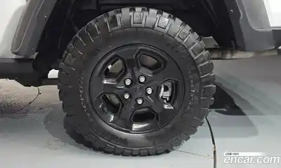 Jeep Gladiator 2023 3.6 гидро в Москве № 1323652, миниатюра 6