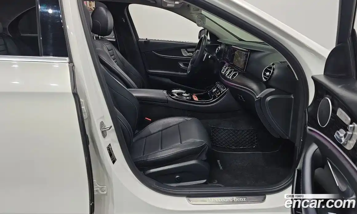 Mercedes-Benz E-Class 2017 2.0 гидро в Москве № 1347987, фото 16